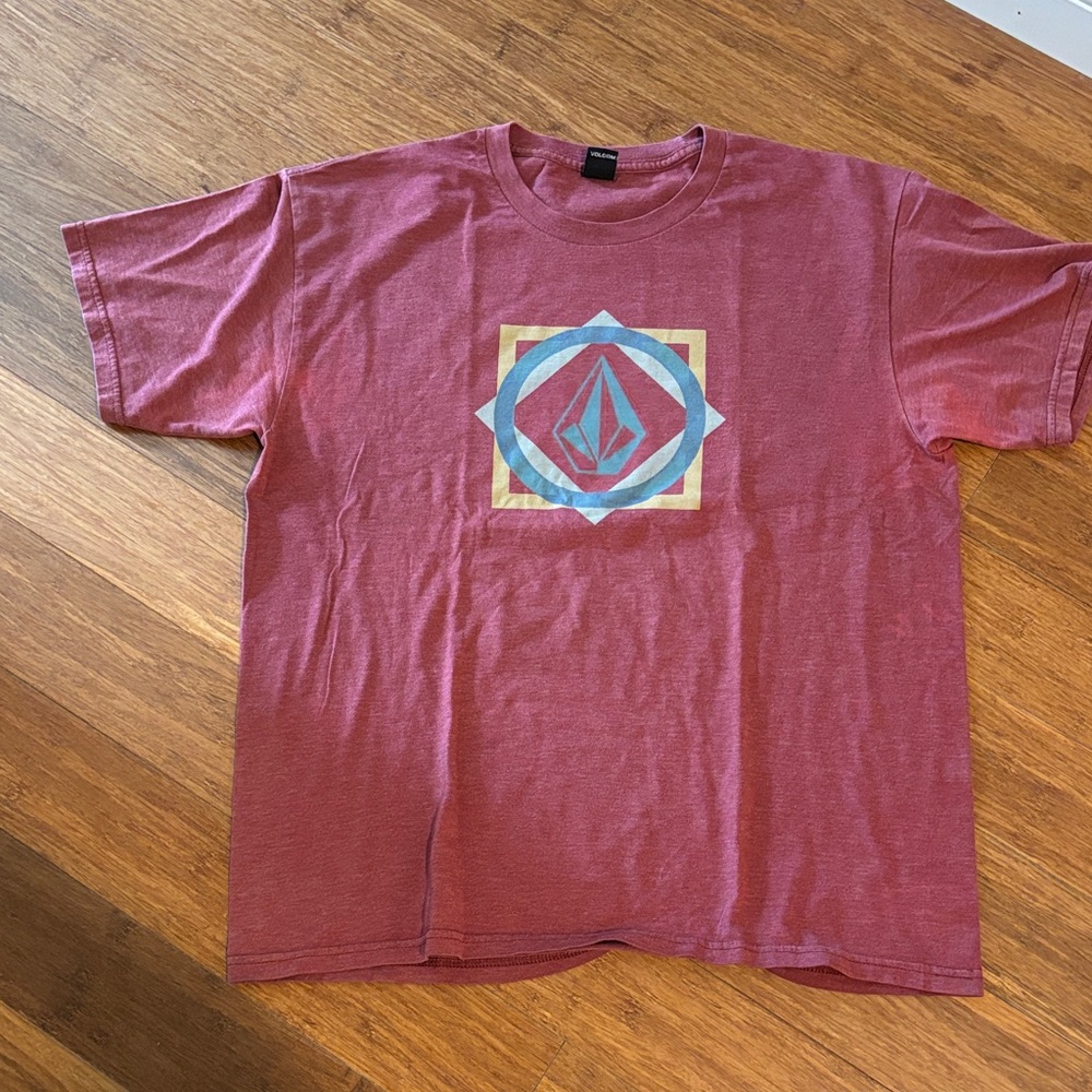 Volcom Men's Short-Sleeve Graphic Tee - Maroon with Blue & Yellow Logo